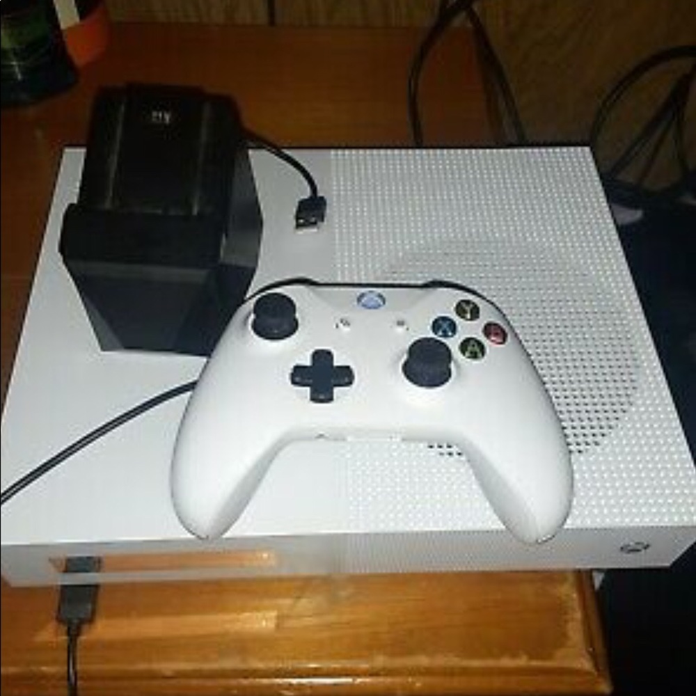 Xbox - Picture 2 of 4